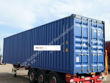 New heavy equipment transport semi-trailer