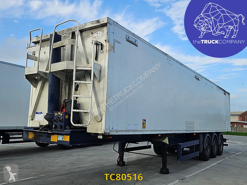 Benalu  semi-trailer