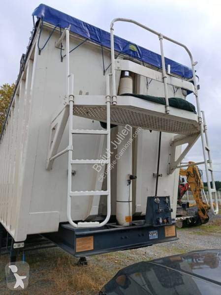 Benalu  semi-trailer