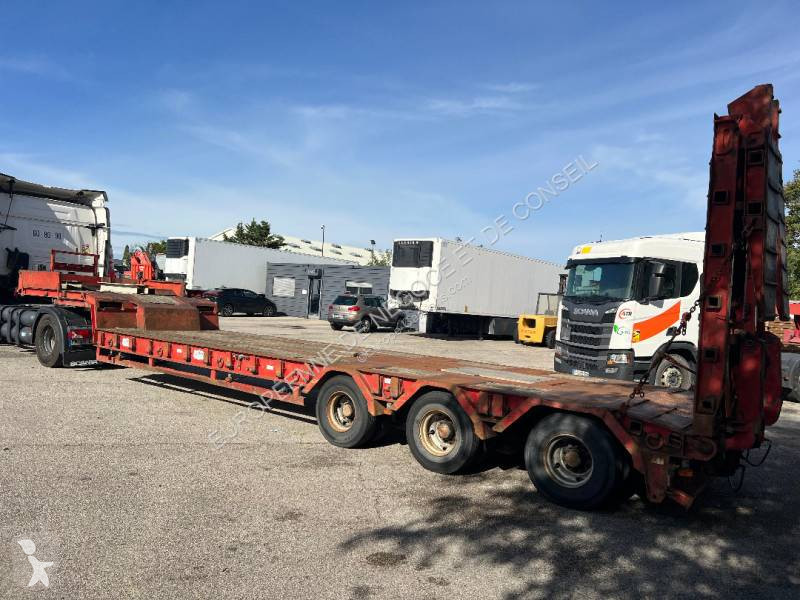 Trax  semi-trailer
