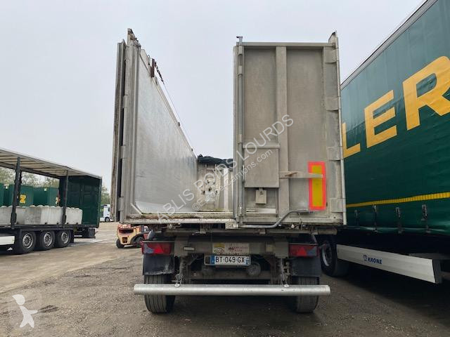 Benalu  semi-trailer