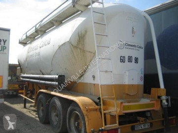 Semirremolque cisterna productos químicos Spitzer