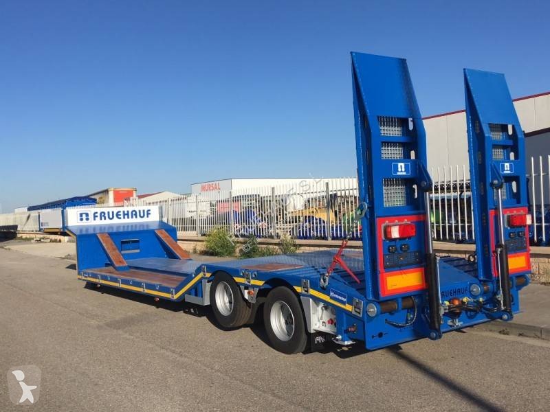 Semitrailer N Fruehauf GONDOLA PORTAMAQUINAS