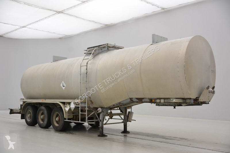 Semi remorque Fruehauf Bitumen tank trailer