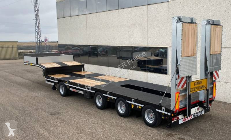 Semitrailer Rojo Trailer Plateau semi-surbaissé...