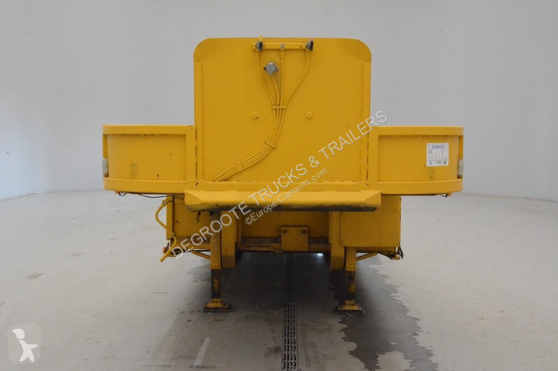Semiremorca  Low bed trailer