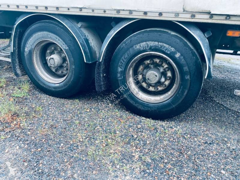 Semi remorque Fruehauf Fourgon