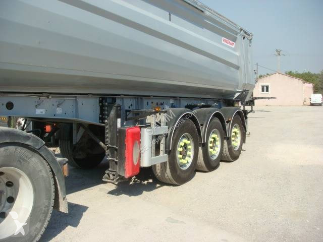 Semitrailer Fruehauf 38T 3 ESSIEUX -1ER...