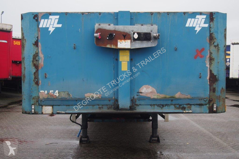 Semitrailer Renders Plateau