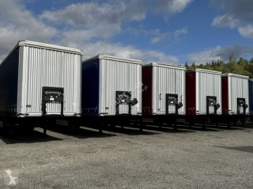 Semitrailer skjutbara ridåer (flexibla skjutbara sidoväggar) Kässbohrer