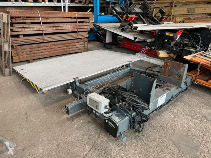 Uitrusting voor vrachtwagens  BC2000S4...