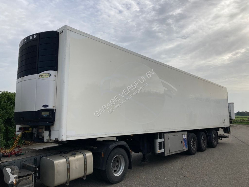 Semitrailer HTF HZO 39 STUURAS & LAADKLEP