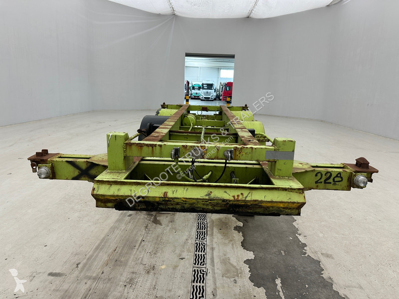 Semitrailer Pacton Skelet 20 ft