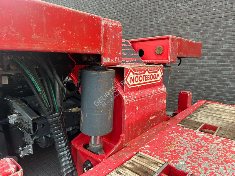 Semitrailer Nooteboom -121-08V 8 AXEL SEMIE...