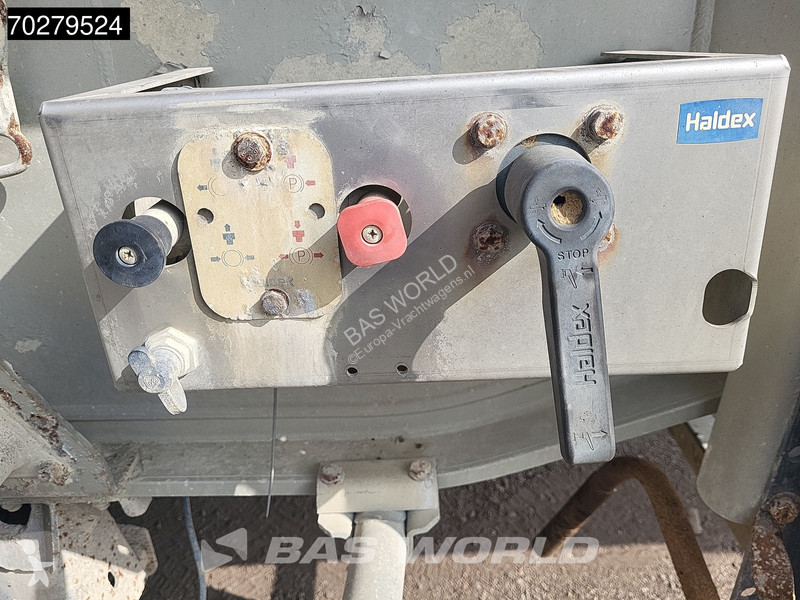 Semi reboque Desot SD.3A Liftachse 25m3