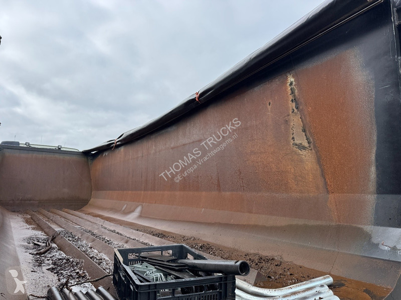 Semiremorca Minerva Pellicano 35 m3 / 47.000 Kg
