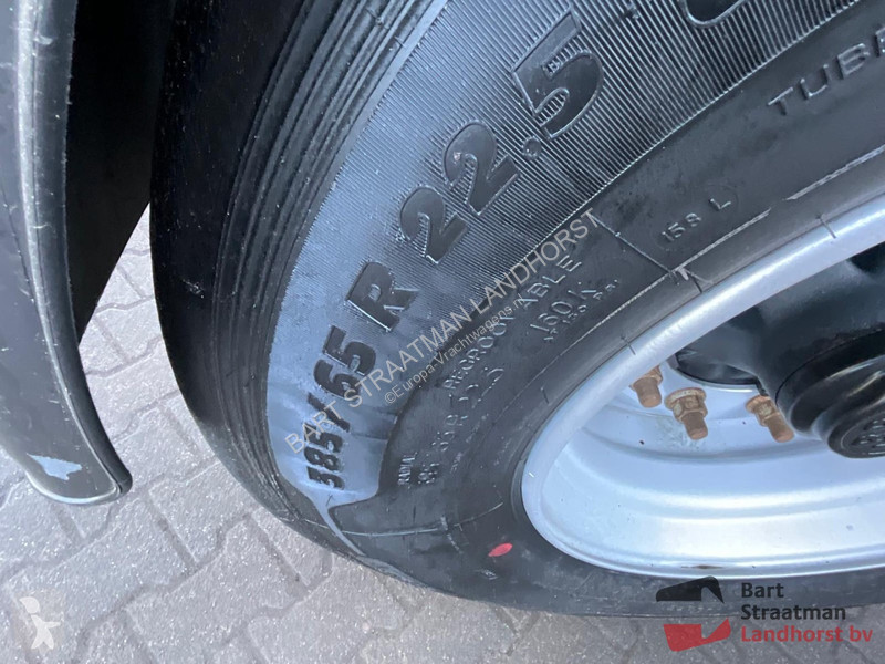 Semiremorca AJK N/A 3 assen 9 Ton Geisoleerde...
