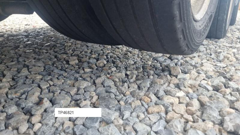 Semiremorca Tracon Uden