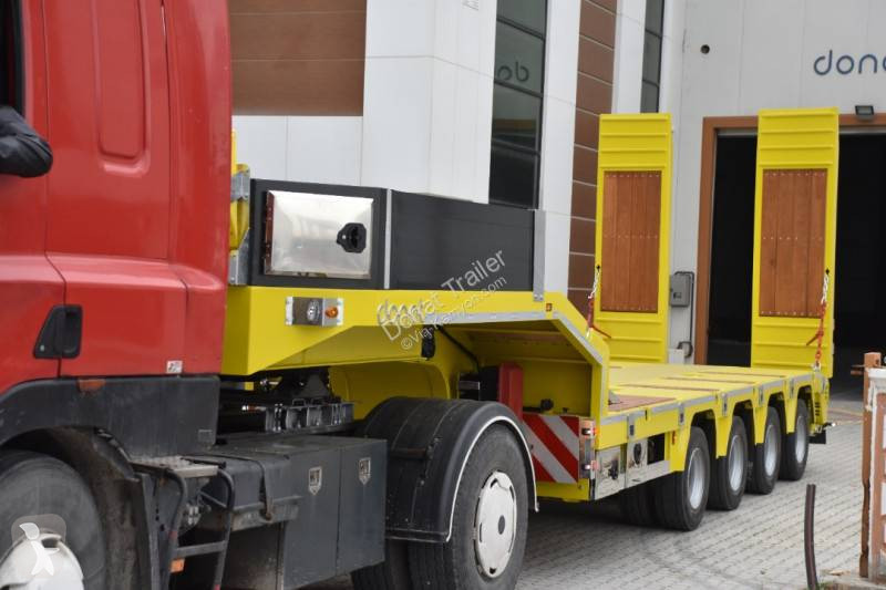 نصف مقطورة Donat 4 axle hydraulic lowbed...