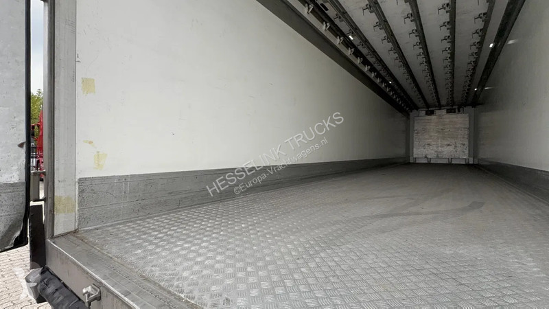Semi reboque Schmitz Cargobull 24 5x Meatrails...
