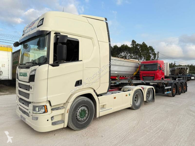 Semi reboque D-TEC