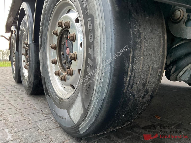 Semitrailer Wielton NW-3 26m3 kippertrailer 3...