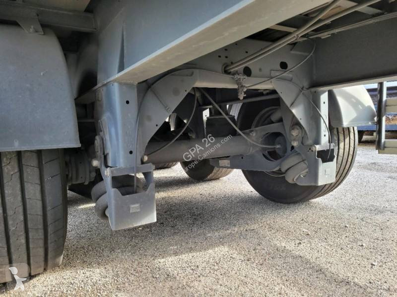 نصف مقطورة Fruehauf FKSRT4