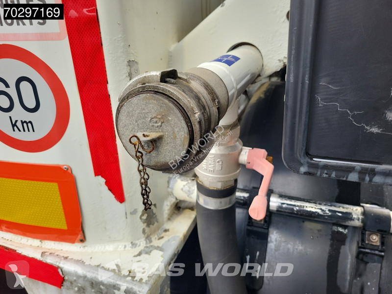 Semi remorque  SVM 39000L Liftachse Cement