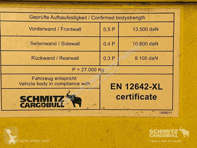 نصف مقطورة Schmitz Cargobull Curtainsider Mega