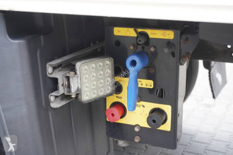Полуремарке Schmitz Cargobull refrigerator...