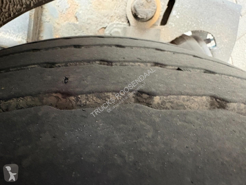 نصف مقطورة Schmitz Cargobull 18 + STEERING AXLE...