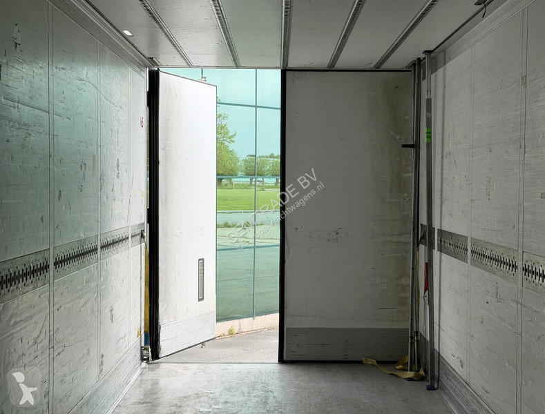 نصف مقطورة Schmitz Cargobull N/A SCB*S3B 270 cm...