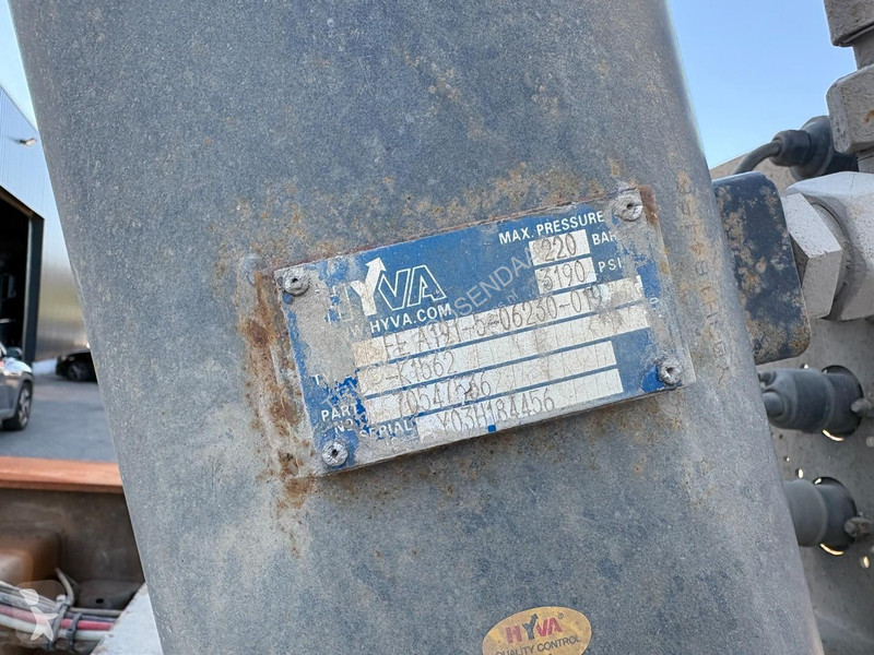 نصف مقطورة MOL - 3X SAF AXLE + 2x IN STOCK +...
