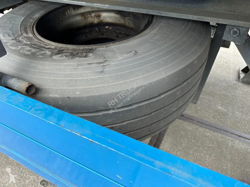 نصف مقطورة KWB P-423-STI-R 3 AXLE BPW + HIAB...