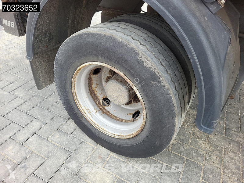 نصف مقطورة  Tail gate