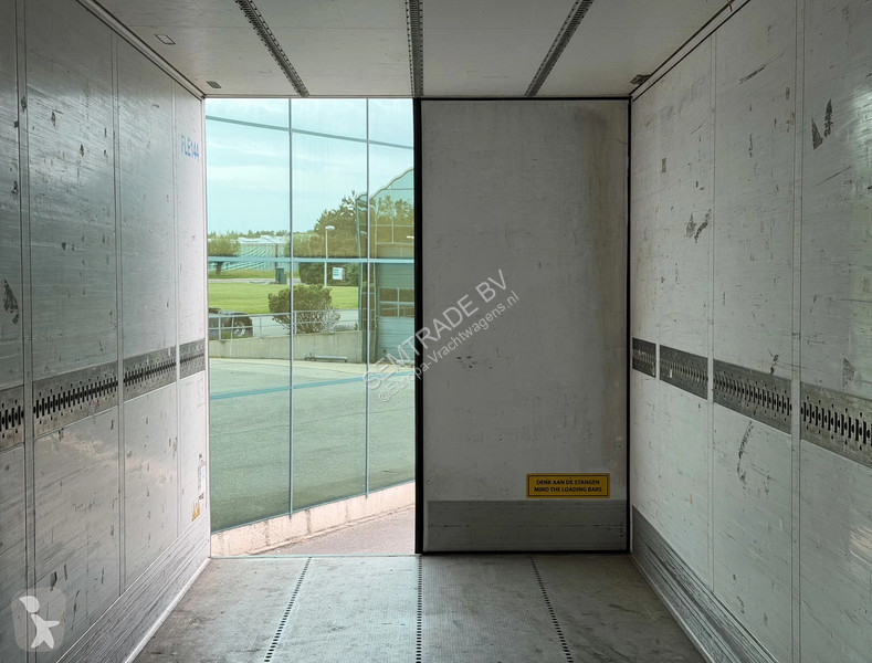 نصف مقطورة Schmitz Cargobull SCB*S3B THERMO...