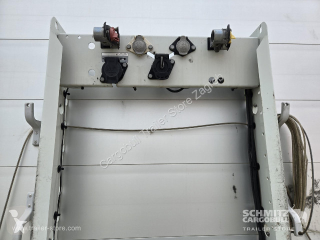 نصف مقطورة Schmitz Cargobull Semitrailer...