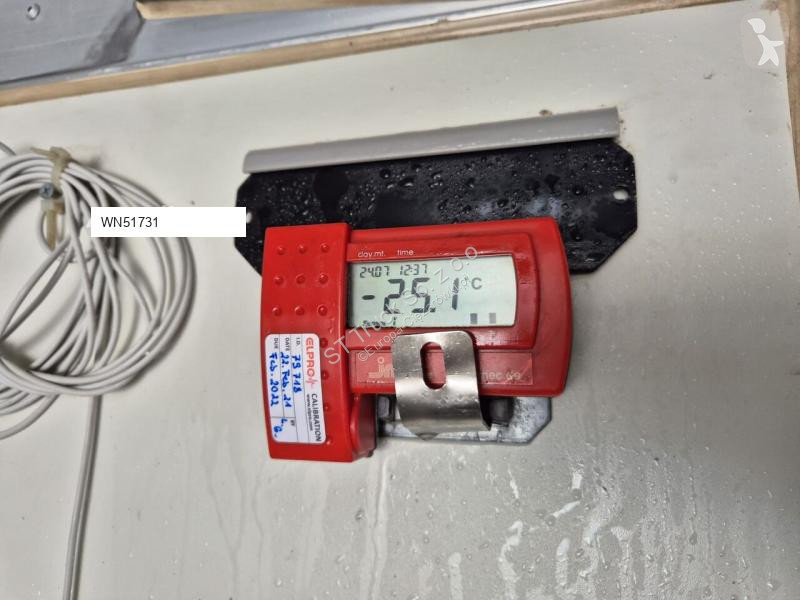 نصف مقطورة Schmitz Cargobull SKO 24 / THERMO...