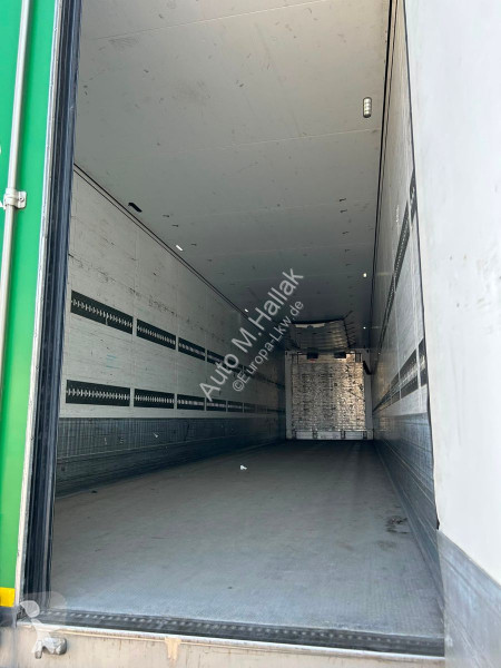 Semitrailer Schmitz Cargobull SCB S3B TIEFKÜHL...