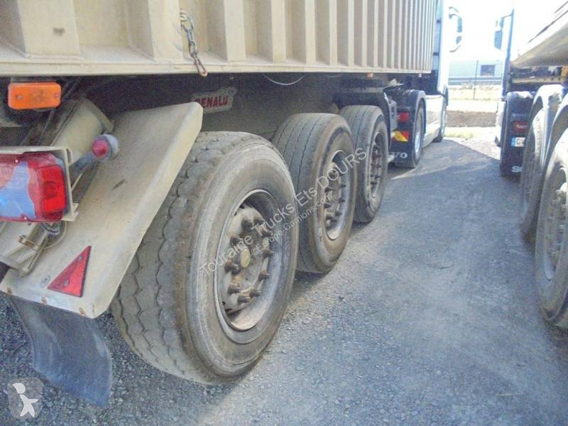 نصف مقطورة Benalu STANDARD