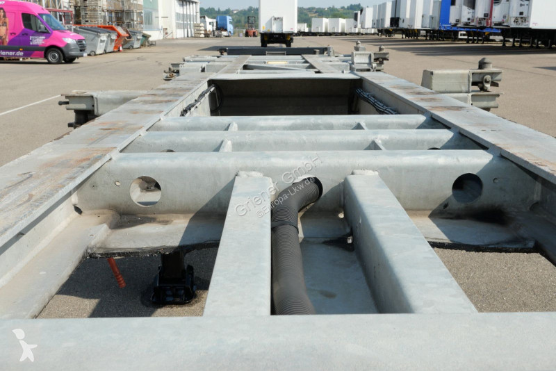 Semiremorca Renders TYPE EURO 820 / LIFT...