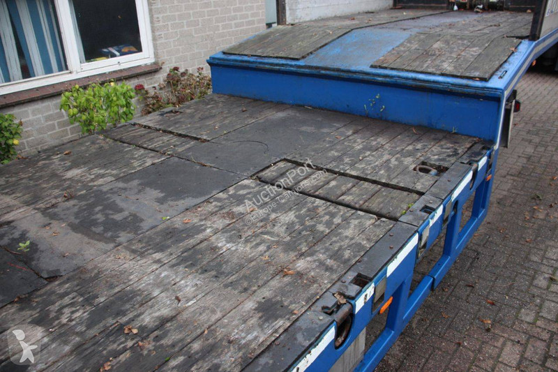 Semi remorque Kässbohrer LB3e