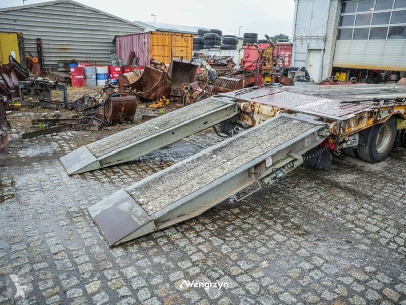 T 3 Profi 30 Najazdy hydrauliczne semi-trailer