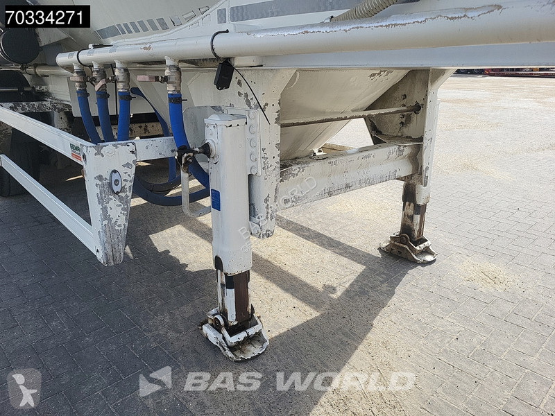 Félpótkocsi  APK 03-2027 39.000 Ltrs Lift Axle...