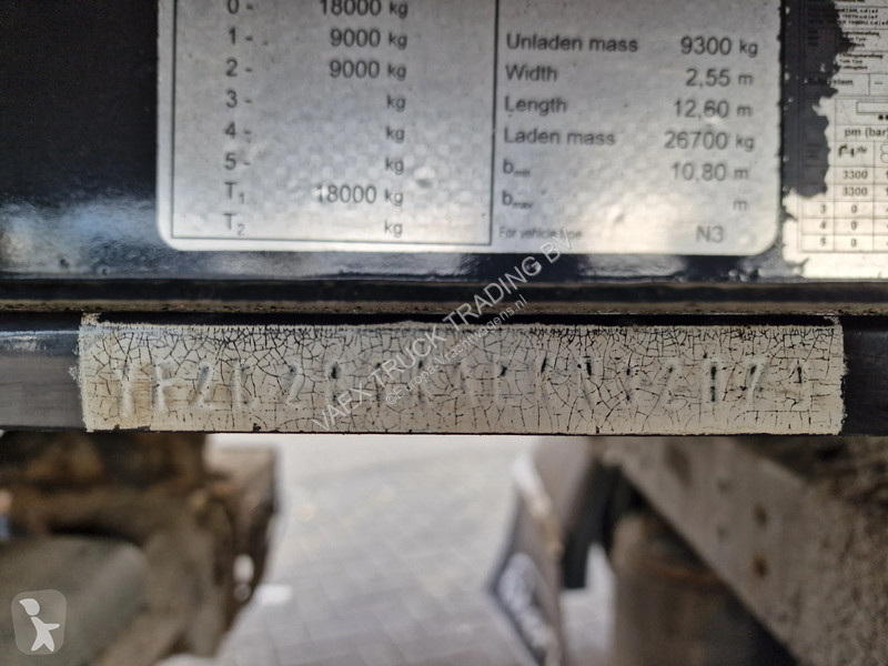 Полуприцеп Ekeri 2 axle box with sidedoors -...