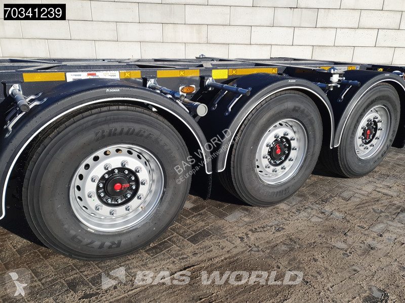 Kässbohrer XS 3 axles NEW Multi 45'ft Lift Axle...