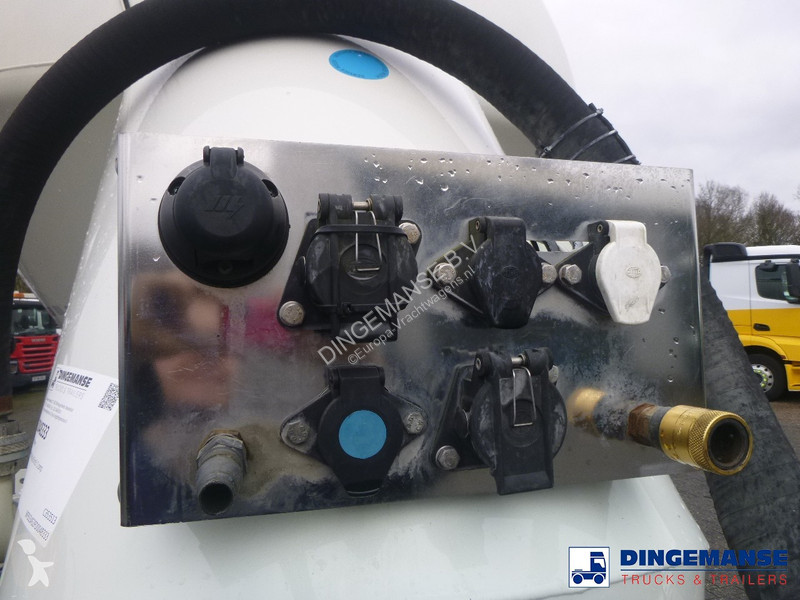 Semi reboque Feldbinder Powder tank alu 36 m3 /...