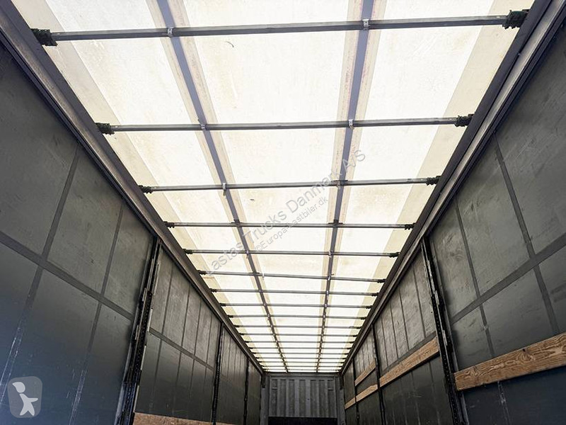 نصف مقطورة Krone Curtainsider / Planenauflieger