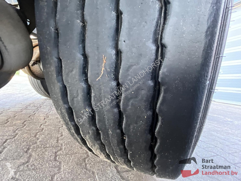 Semiremorca AJK N/A 3 assen 9 Ton Geisoleerde...