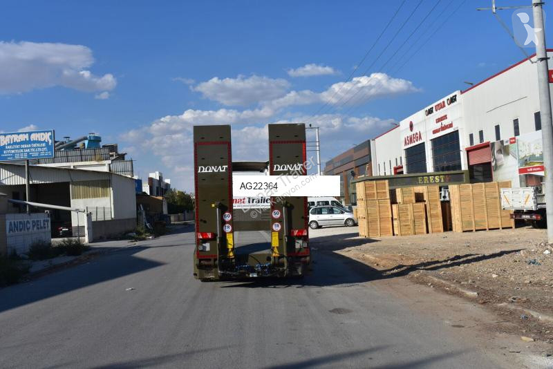 Semiremorca Donat 6 axle heavy duty lowbed...